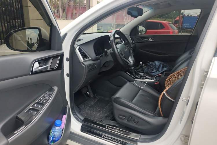 Used Hyundai Tucson 2018 1.6T Dual-Clutch Two-Wheel Drive 15th Anniversary Special Edition Driver Seat