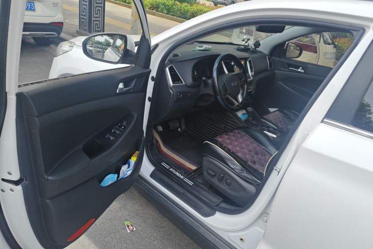 Used Hyundai Tucson 2018 1.6T Dual-Clutch Two-Wheel Drive 15th Anniversary Special Edition Driver Seat
