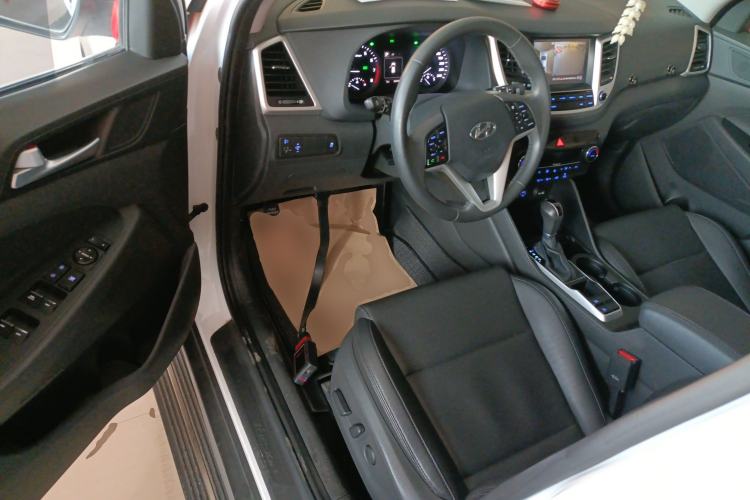 Used Hyundai Tucson 2018 1.6T Dual-Clutch Two-Wheel Drive 15th Anniversary Special Edition Driver Seat