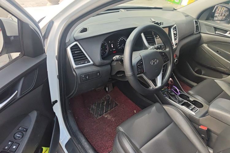 Used Hyundai Tucson 2018 1.6T Dual-Clutch Two-Wheel Drive 15th Anniversary Special Edition Driver Seat