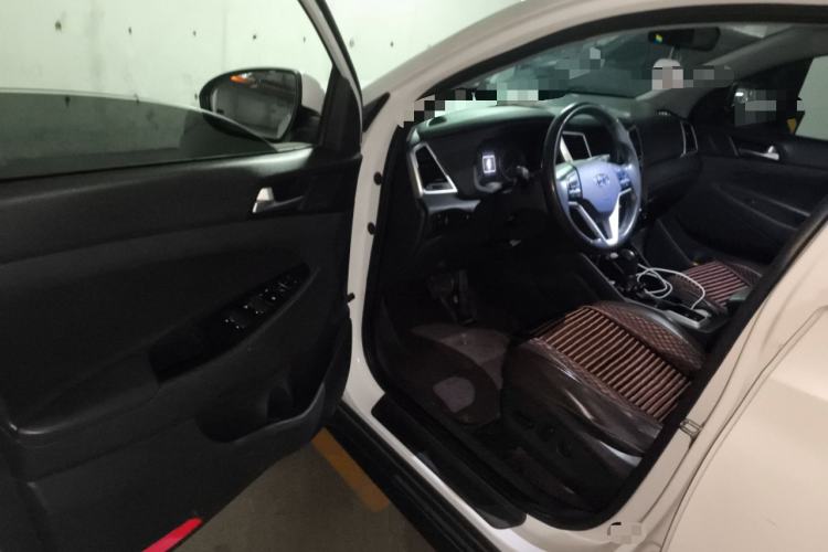 Used Hyundai Tucson 2018 1.6T Dual-Clutch Two-Wheel Drive 15th Anniversary Special Edition Driver Seat