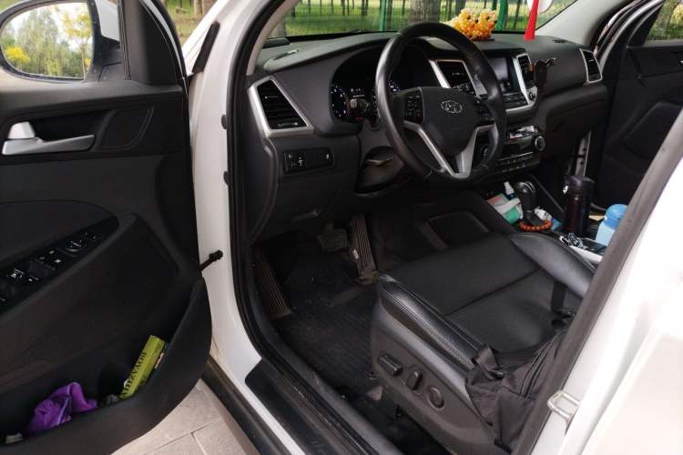 Used Hyundai Tucson 2018 1.6T Dual-Clutch Two-Wheel Drive 15th Anniversary Special Edition Driver Seat