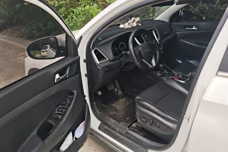 Used Hyundai Tucson 2018 1.6T Dual-Clutch Two-Wheel Drive 15th Anniversary Special Edition Driver Seat