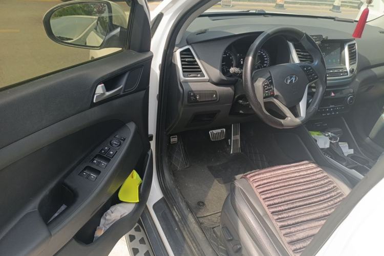 Used Hyundai Tucson 2018 1.6T Dual-Clutch Two-Wheel Drive 15th Anniversary Special Edition Driver Seat