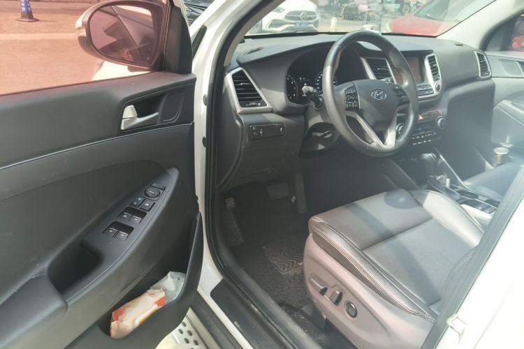 Used Hyundai Tucson 2018 1.6T Dual-Clutch Two-Wheel Drive 15th Anniversary Special Edition Driver Seat