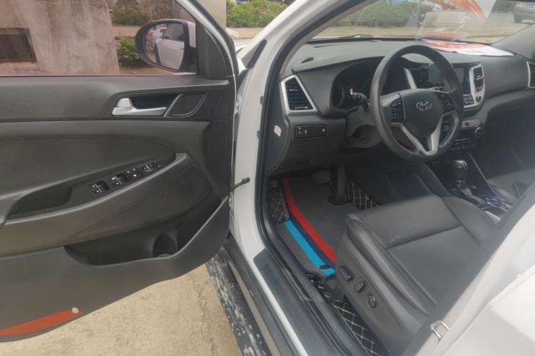 Used Hyundai Tucson 2018 1.6T Dual-Clutch Two-Wheel Drive 15th Anniversary Special Edition Driver Seat