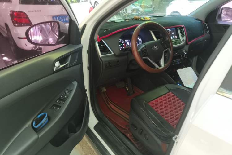 Used Hyundai Tucson 2018 1.6T Dual-Clutch Two-Wheel Drive 15th Anniversary Special Edition Driver Seat
