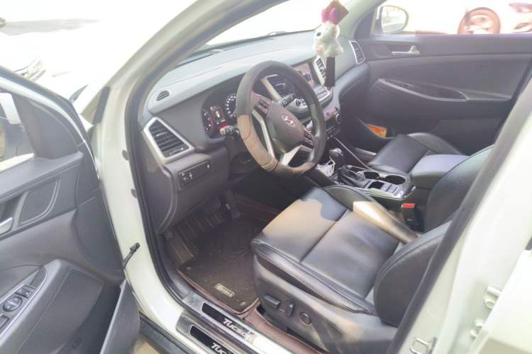 Used Hyundai Tucson 2018 1.6T Dual-Clutch Two-Wheel Drive 15th Anniversary Special Edition Driver Seat