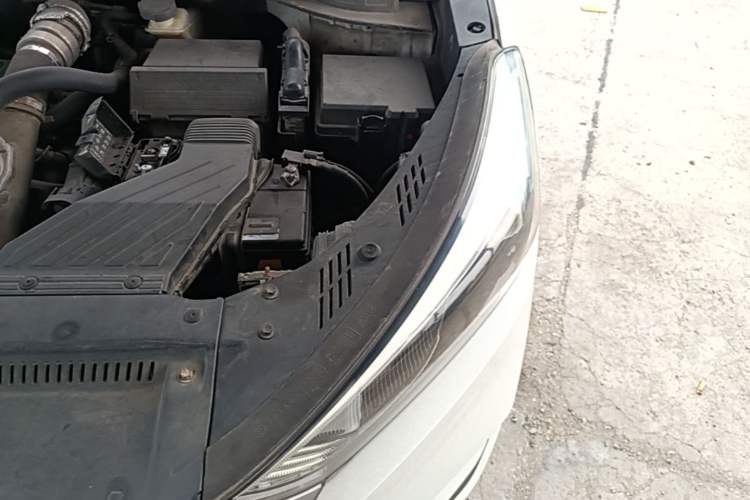 Used Hyundai Tucson 2018 1.6T Dual-Clutch Two-Wheel Drive 15th Anniversary Special Edition Engine Bay Left