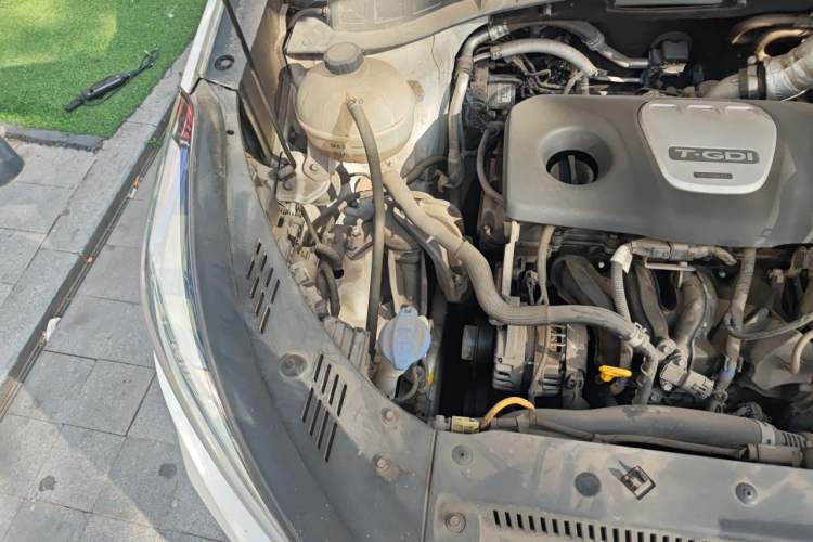 Used Hyundai Tucson 2018 1.6T Dual-Clutch Two-Wheel Drive 15th Anniversary Special Edition Engine Bay Right