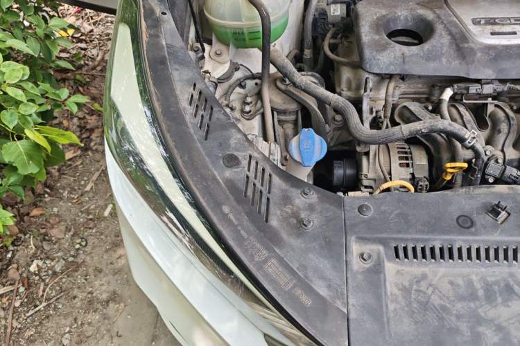 Used Hyundai Tucson 2018 1.6T Dual-Clutch Two-Wheel Drive 15th Anniversary Special Edition Engine Bay Right