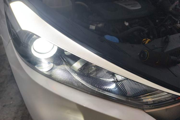 Used Hyundai Tucson 2018 1.6T Dual-Clutch Two-Wheel Drive 15th Anniversary Special Edition Engine Bay Right