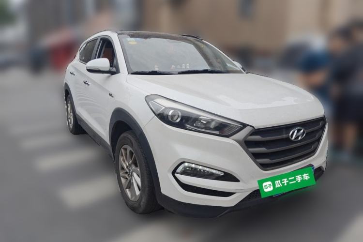 Used Hyundai Tucson 2018 1.6T Dual-Clutch Two-Wheel Drive 15th Anniversary Special Edition Exterior 2