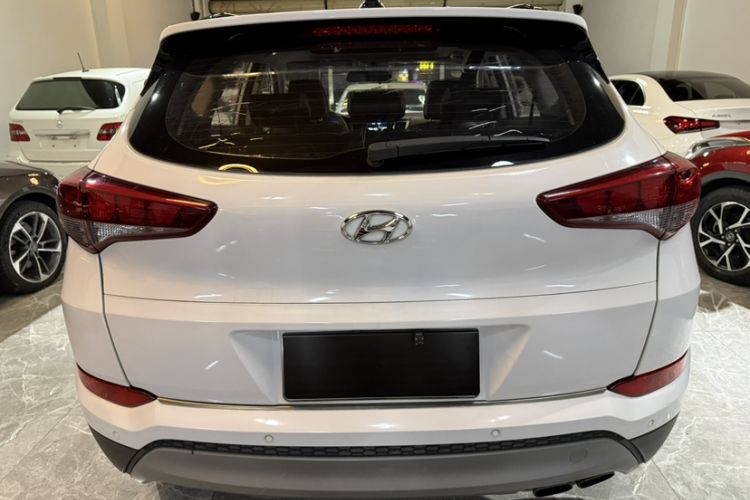 Used Hyundai Tucson 2018 1.6T Dual-Clutch Two-Wheel Drive 15th Anniversary Special Edition Exterior 3