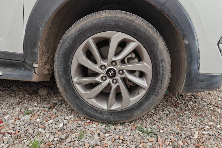 Used Hyundai Tucson 2018 1.6T Dual-Clutch Two-Wheel Drive 15th Anniversary Special Edition Exterior 4