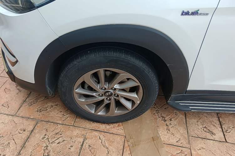 Used Hyundai Tucson 2018 1.6T Dual-Clutch Two-Wheel Drive 15th Anniversary Special Edition Exterior 4