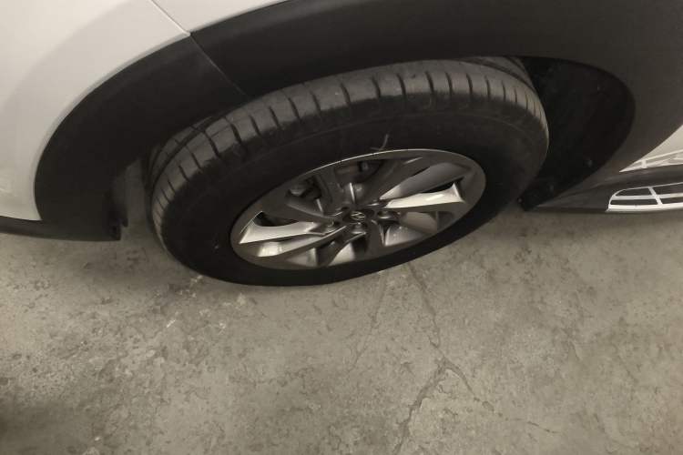 Used Hyundai Tucson 2018 1.6T Dual-Clutch Two-Wheel Drive 15th Anniversary Special Edition Exterior 4