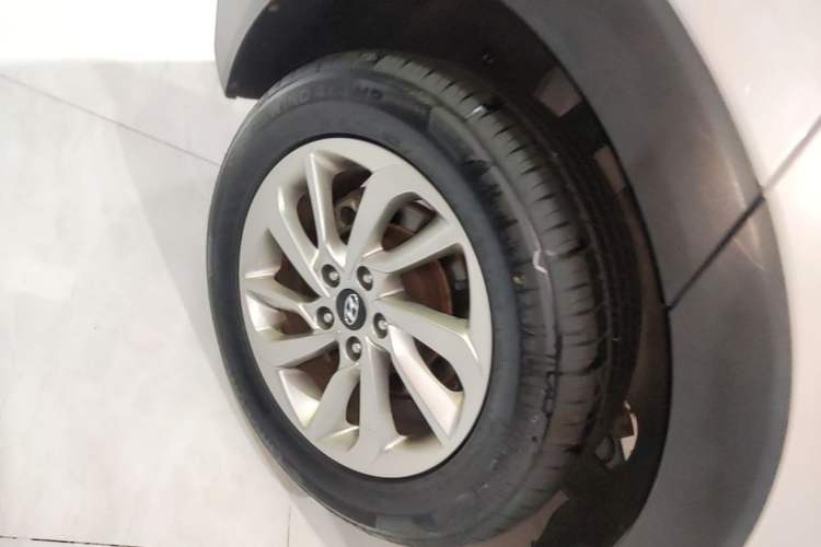 Used Hyundai Tucson 2018 1.6T Dual-Clutch Two-Wheel Drive 15th Anniversary Special Edition Exterior 5