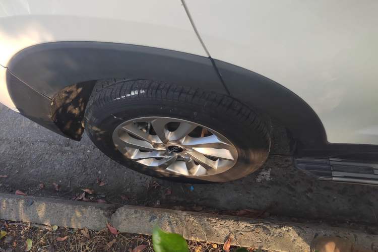 Used Hyundai Tucson 2018 1.6T Dual-Clutch Two-Wheel Drive 15th Anniversary Special Edition Exterior 5