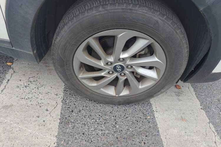 Used Hyundai Tucson 2018 1.6T Dual-Clutch Two-Wheel Drive 15th Anniversary Special Edition Exterior 7