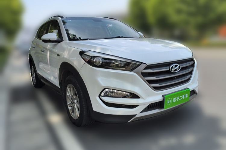Used Hyundai Tucson 2018 1.6T Dual-Clutch Two-Wheel Drive 15th Anniversary Special Edition Front Right 45 Deg