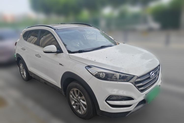 Used Hyundai Tucson 2018 1.6T Dual-Clutch Two-Wheel Drive 15th Anniversary Special Edition Front Right 45 Deg