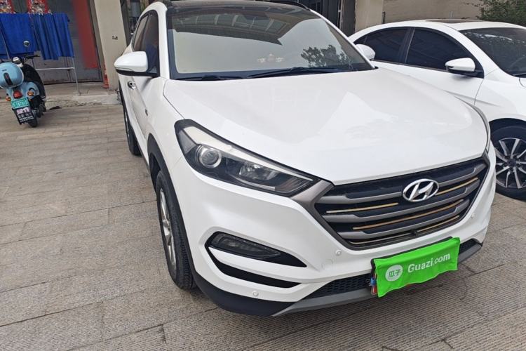 Used Hyundai Tucson 2018 1.6T Dual-Clutch Two-Wheel Drive 15th Anniversary Special Edition Front Right 45 Deg