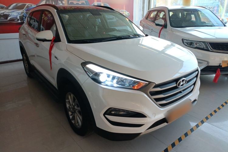 Used Hyundai Tucson 2018 1.6T Dual-Clutch Two-Wheel Drive 15th Anniversary Special Edition Front Right 45 Deg