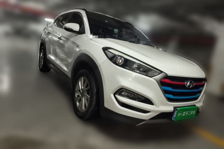 Used Hyundai Tucson 2018 1.6T Dual-Clutch Two-Wheel Drive 15th Anniversary Special Edition Front Right 45 Deg