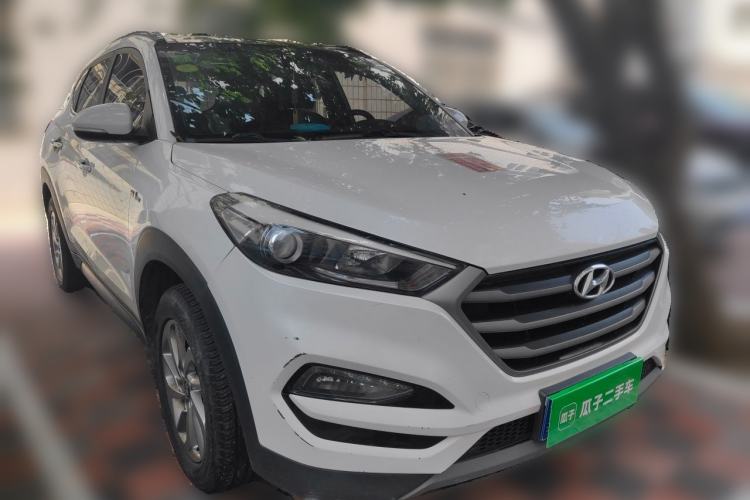 Used Hyundai Tucson 2018 1.6T Dual-Clutch Two-Wheel Drive 15th Anniversary Special Edition Front Right 45 Deg