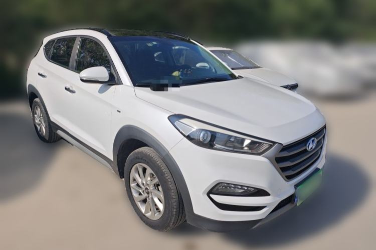Used Hyundai Tucson 2018 1.6T Dual-Clutch Two-Wheel Drive 15th Anniversary Special Edition Front Right 45 Deg