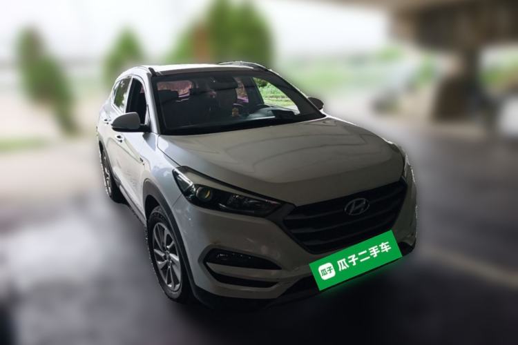Used Hyundai Tucson 2018 1.6T Dual-Clutch Two-Wheel Drive 15th Anniversary Special Edition Front Right 45 Deg
