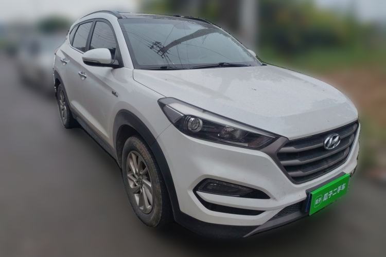Used Hyundai Tucson 2018 1.6T Dual-Clutch Two-Wheel Drive 15th Anniversary Special Edition Front Right 45 Deg