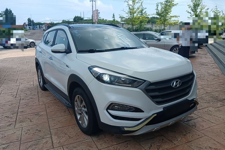 Used Hyundai Tucson 2018 1.6T Dual-Clutch Two-Wheel Drive 15th Anniversary Special Edition Front Right 45 Deg