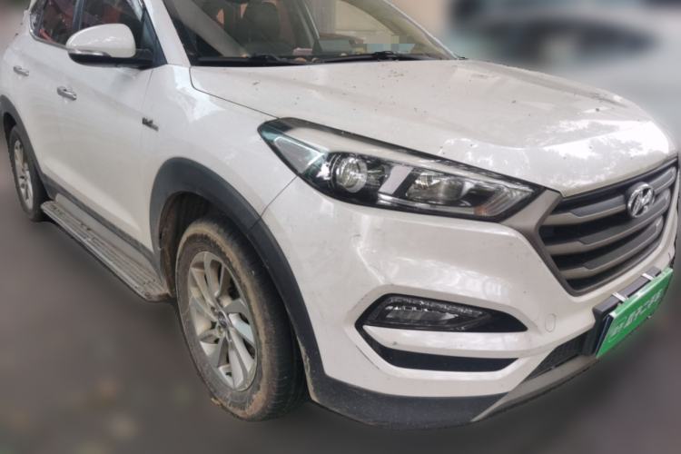 Used Hyundai Tucson 2018 1.6T Dual-Clutch Two-Wheel Drive 15th Anniversary Special Edition Front Right 45 Deg