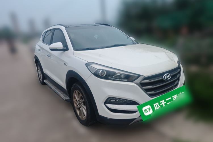 Used Hyundai Tucson 2018 1.6T Dual-Clutch Two-Wheel Drive 15th Anniversary Special Edition Front Right 45 Deg