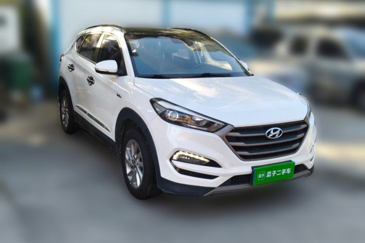 Used Hyundai Tucson 2018 1.6T Dual-Clutch Two-Wheel Drive 15th Anniversary Special Edition Front Right 45 Deg