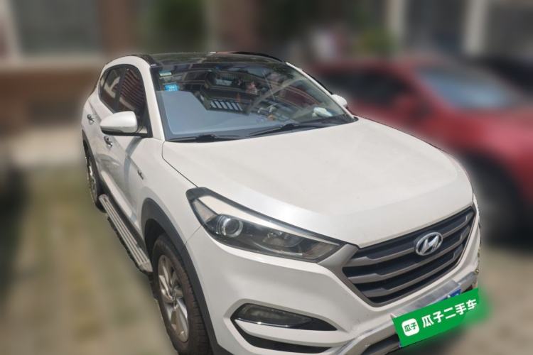 Used Hyundai Tucson 2018 1.6T Dual-Clutch Two-Wheel Drive 15th Anniversary Special Edition Front Right 45 Deg