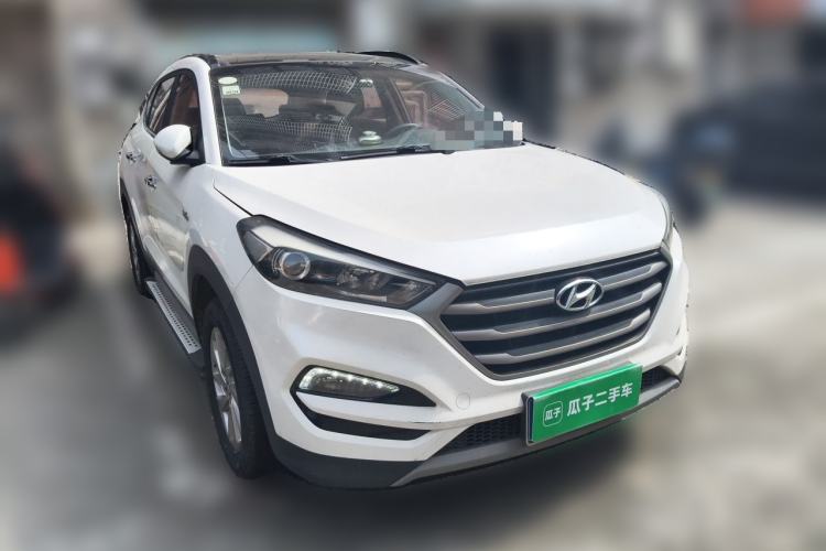 Used Hyundai Tucson 2018 1.6T Dual-Clutch Two-Wheel Drive 15th Anniversary Special Edition Front Right 45 Deg