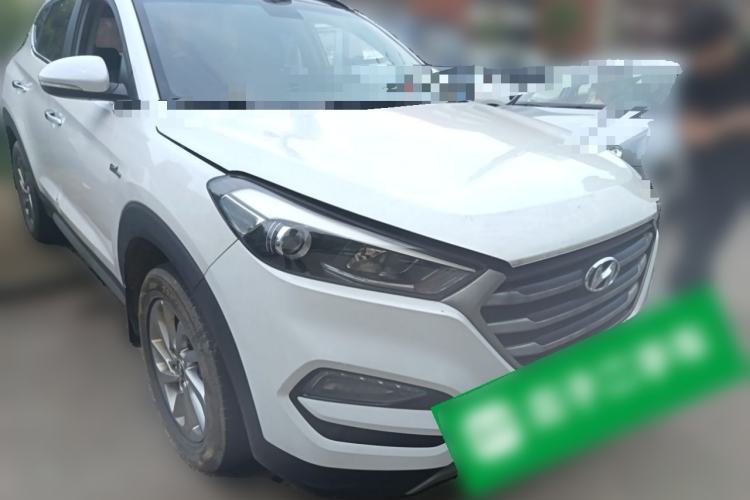 Used Hyundai Tucson 2018 1.6T Dual-Clutch Two-Wheel Drive 15th Anniversary Special Edition Front Right 45 Deg