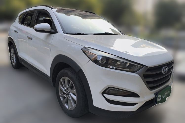 Used Hyundai Tucson 2018 1.6T Dual-Clutch Two-Wheel Drive 15th Anniversary Special Edition Front Right 45 Deg
