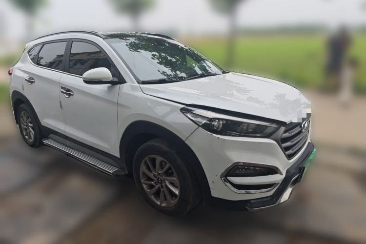 Used Hyundai Tucson 2018 1.6T Dual-Clutch Two-Wheel Drive 15th Anniversary Special Edition Front Right 45 Deg