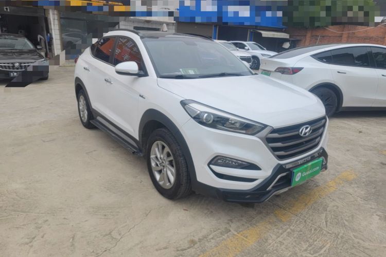 Used Hyundai Tucson 2018 1.6T Dual-Clutch Two-Wheel Drive 15th Anniversary Special Edition Front Right 45 Deg