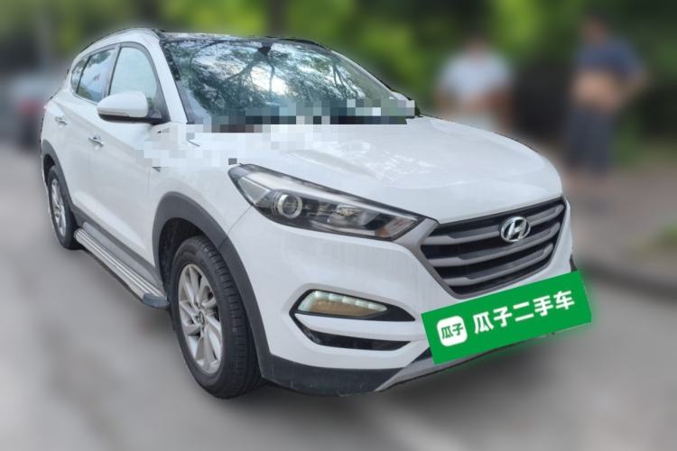 Used Hyundai Tucson 2018 1.6T Dual-Clutch Two-Wheel Drive 15th Anniversary Special Edition Front Right 45 Deg