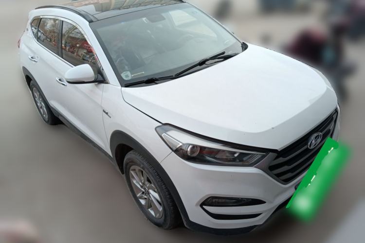 Used Hyundai Tucson 2018 1.6T Dual-Clutch Two-Wheel Drive 15th Anniversary Special Edition Front Right 45 Deg