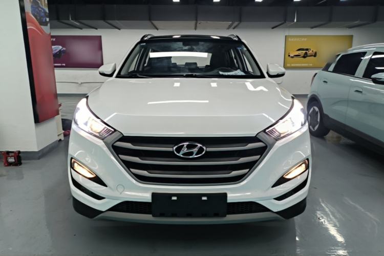 Used Hyundai Tucson 2018 1.6T Dual-Clutch Two-Wheel Drive 15th Anniversary Special Edition Front