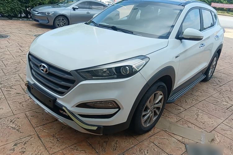 Used Hyundai Tucson 2018 1.6T Dual-Clutch Two-Wheel Drive 15th Anniversary Special Edition Guazi used car, China used car export, Used car for sale, Used  cars, Cheapest cars for sale
