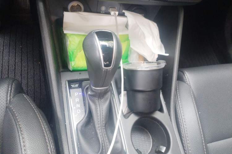 Used Hyundai Tucson 2018 1.6T Dual-Clutch Two-Wheel Drive 15th Anniversary Special Edition Gear Lever