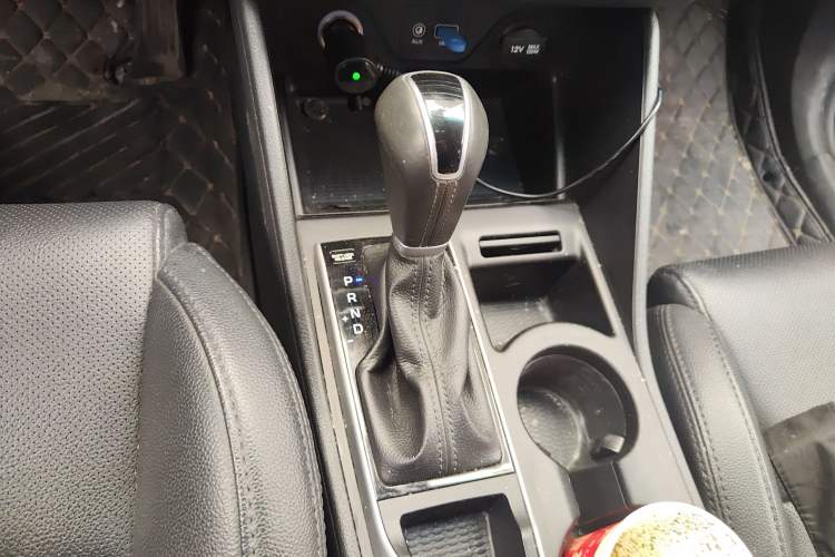 Used Hyundai Tucson 2018 1.6T Dual-Clutch Two-Wheel Drive 15th Anniversary Special Edition Gear Lever