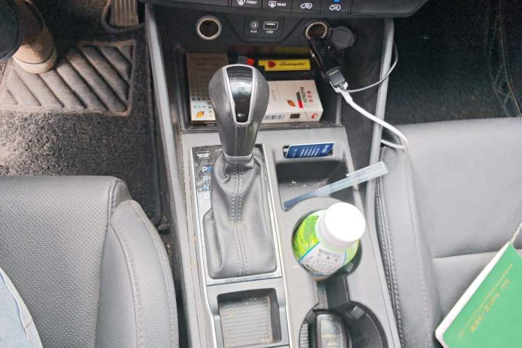 Used Hyundai Tucson 2018 1.6T Dual-Clutch Two-Wheel Drive 15th Anniversary Special Edition Gear Lever